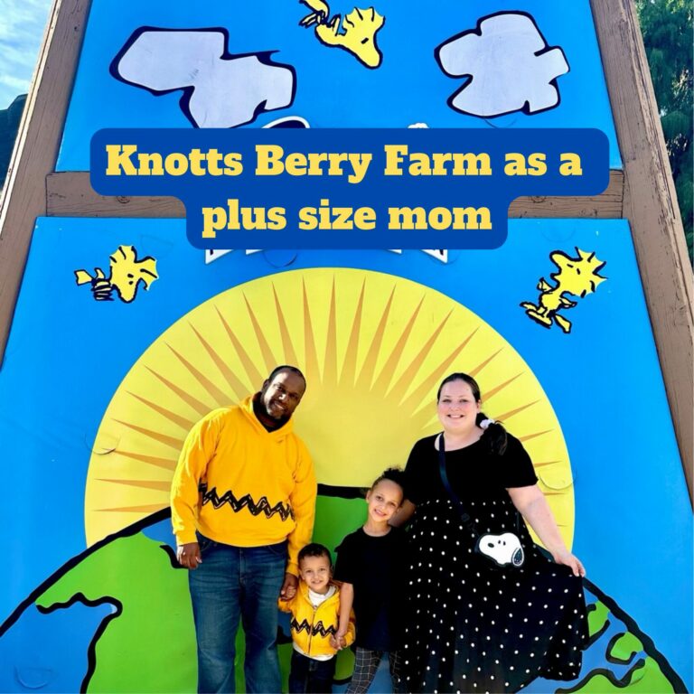 A day at Knott’s Berry Farm as a plus size mom